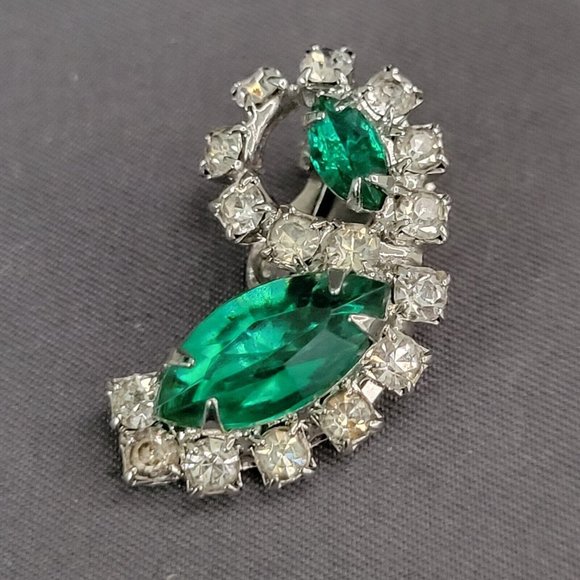 Cathe Signed Vintage Jewelry Clip on Earrings Emerald Green Marquise Rhinestones - Picture 4 of 6